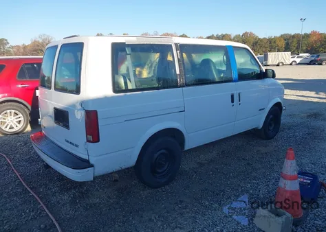 2000 Chevrolet Astro z USA, uszkodzony, nr VIN 1GNDM19W3YB135757